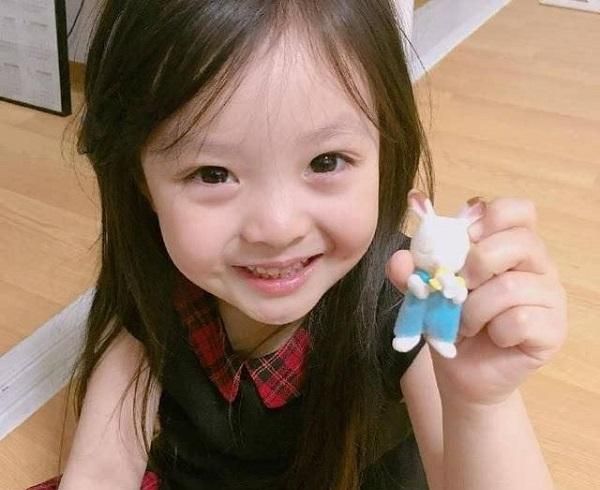 看这4种酒窝,你家娃是哪个