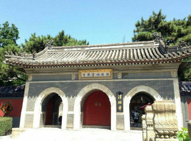 京城最古老寺院的潭柘寺,许多古韵神秘的传闻故事,太多陈旧往事