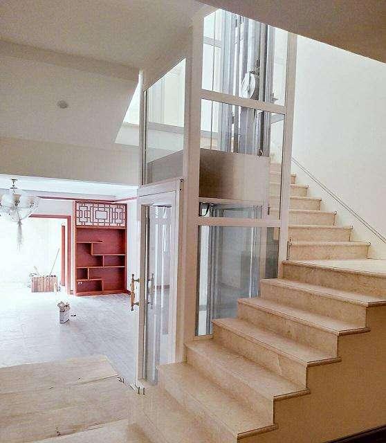 朋友家装修竟装个家用小电梯,占地1㎡上楼贼方便,我们都看呆了