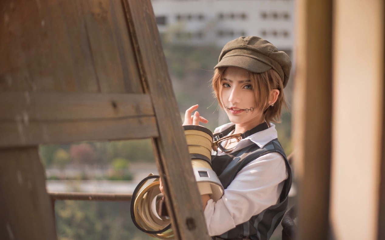 第五人格佣兵奈布cos:虽然是个女coser,但却一点都不违和