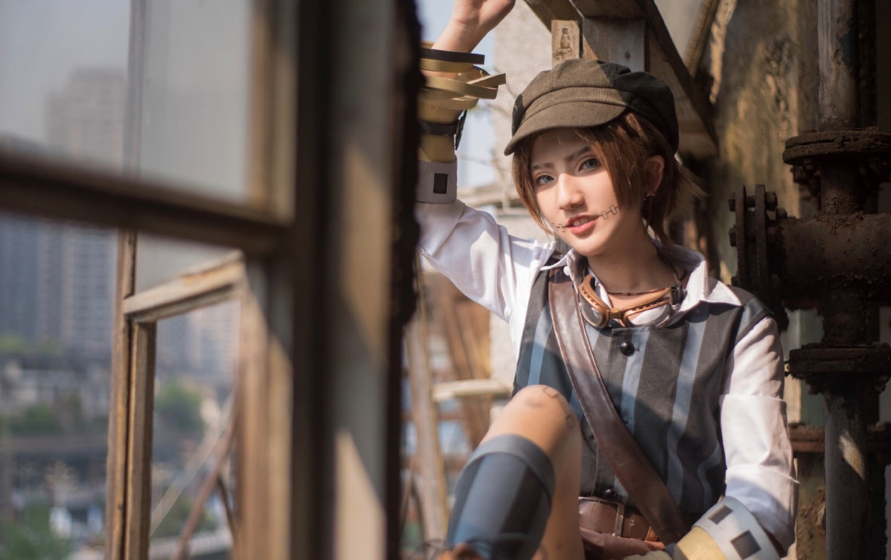 第五人格佣兵奈布cos:虽然是个女coser,但却一点都不违和