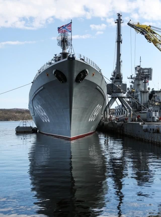 俄军北方舰队水上核巨兽准备出航,武器之多堪称武库舰,仅有3艘