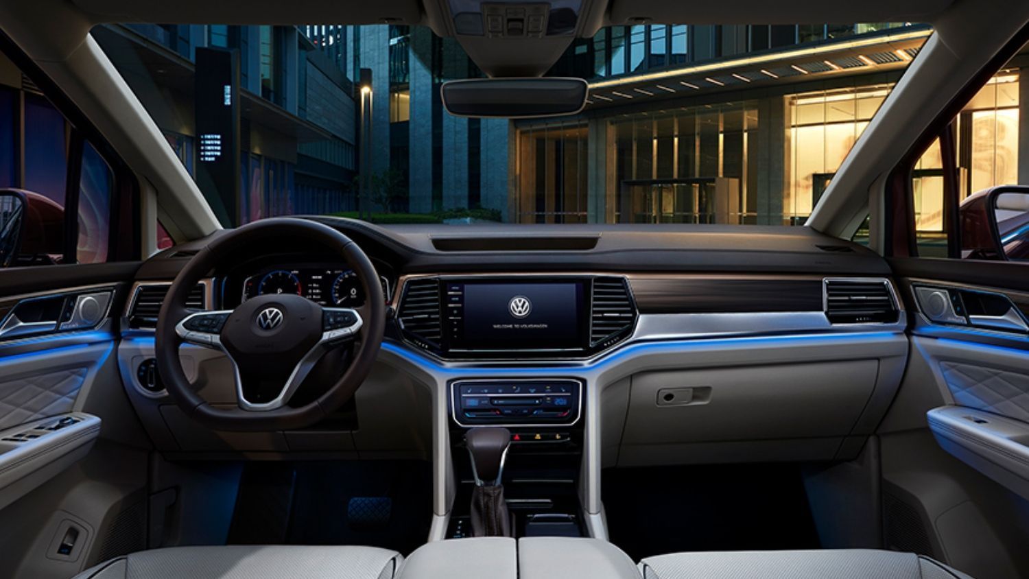 上汽大众首款豪华mpv威然上市 售28.68万元起