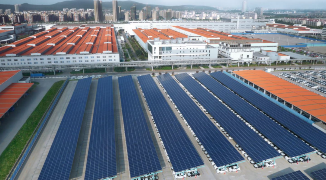 云端直击丨全球样板工厂 上汽大众南京工厂打造中国"精e智造"