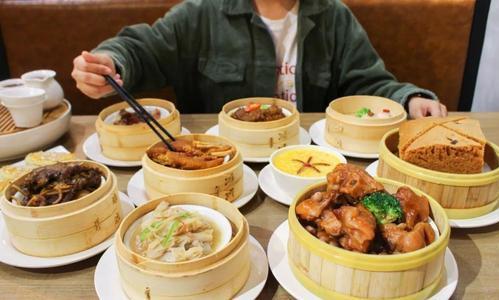 广东早茶四大规矩,要学会几个"小动作",第一次吃,菜可别瞎点