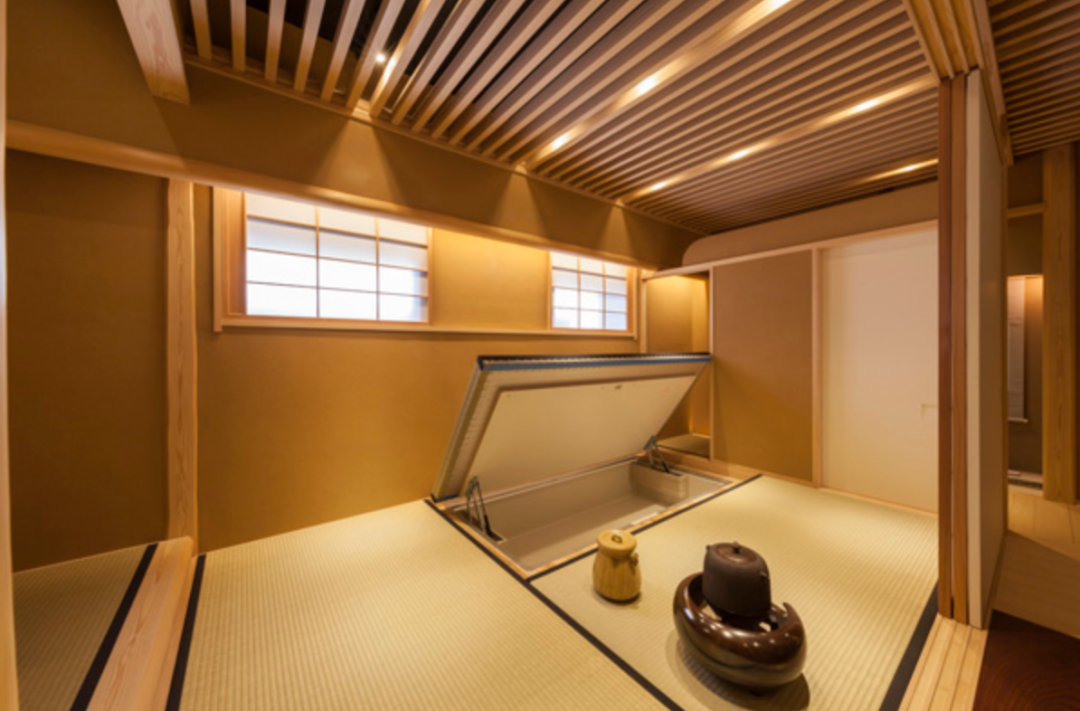 日式建筑里玄关处铺设的地板(段差)*建具:日语里和风建筑门窗结构的