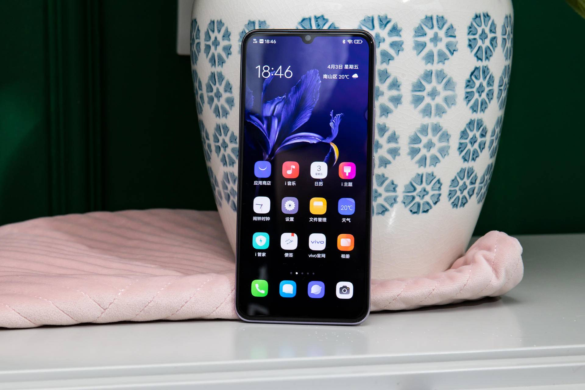 夜景自拍如何hold住小仙女?618最佳5g自拍手机vivo s6来了