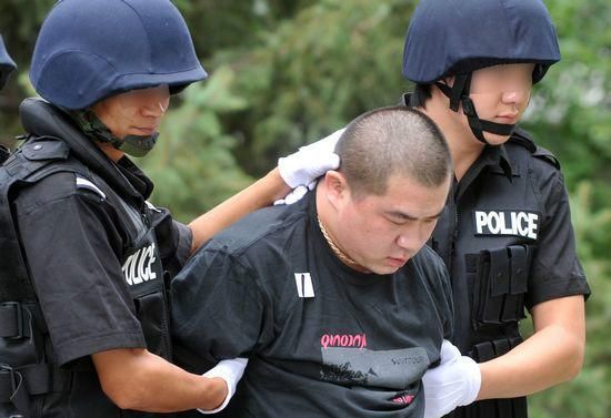 11年前凶案:一家六口全部遇害,凶手竟是男主人|李磊|凶案|王美玲_新浪