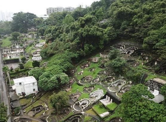 赌王何鸿燊被曝将于7月出殡!长眠家族风水宝地,与父母女儿相邻