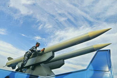 为何美国盾舰雷达是六边形而我国是方形呢因为我们有红旗