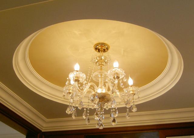 圆形吊顶才是真的上档次,虽然要花上千元,但刷上乳胶漆后太值了