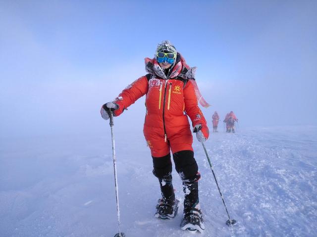 攀登者原型夏伯渝中国假肢登顶珠峰第一人