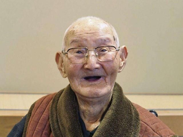 可惜渡边智哲老人于今年2月23日以112岁零355天的高龄去世了,"世界最