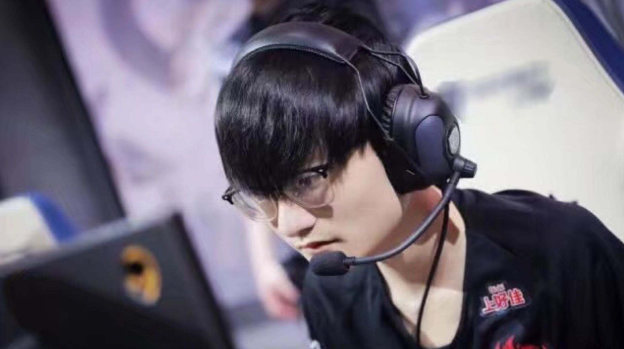 fpx小天比赛拉胯网友一言道破天机ym保质期只有一年