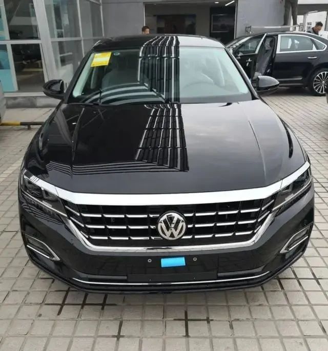 2020款帕萨特330tsi精英版落地多少钱?这款车怎么样?