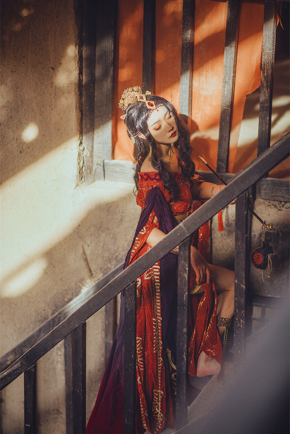 异域风情绝美cos小姐姐别戴珍珠腿链了带我吧