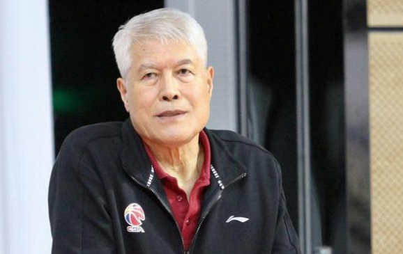 四进四出国家队,曾开创中国男篮黄金一代|蒋兴权|中国男篮|篮球_新浪