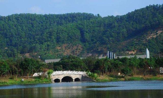 2020广东城市人均gdp排名_2020年前三季度广东各市GDP排行榜:6城GDP增速超2%