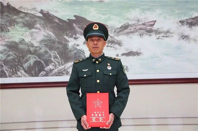 有三种军人终生不需要考虑退役,国家还对他们十分尊重