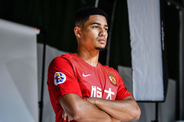 世预赛两对手归化接连遇难题,逆转出线希望大增