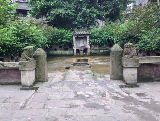 现在的立石镇已经不见了当初的热闹景象,但还是一个有着原生态的古镇