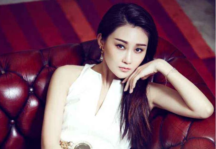 怎么捧都捧不红的4位女星,王丽坤出道16年,而她作品红人不红!