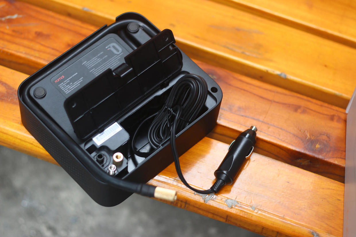 小米有品上新,爱车族的神器:70迈汽车轮胎充气泵青春版