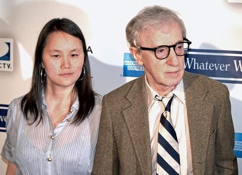 84岁伍迪艾伦娶小35岁的老婆宋宜,宋宜还是伍迪艾伦前妻的养女