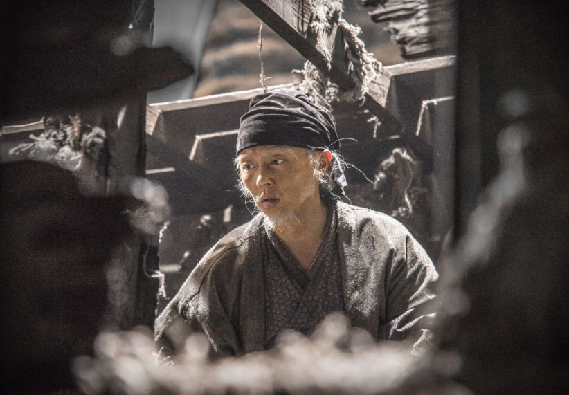 那能把辛弃疾这个人物塑造得如此悲情感人,主角演技功不可没啊.