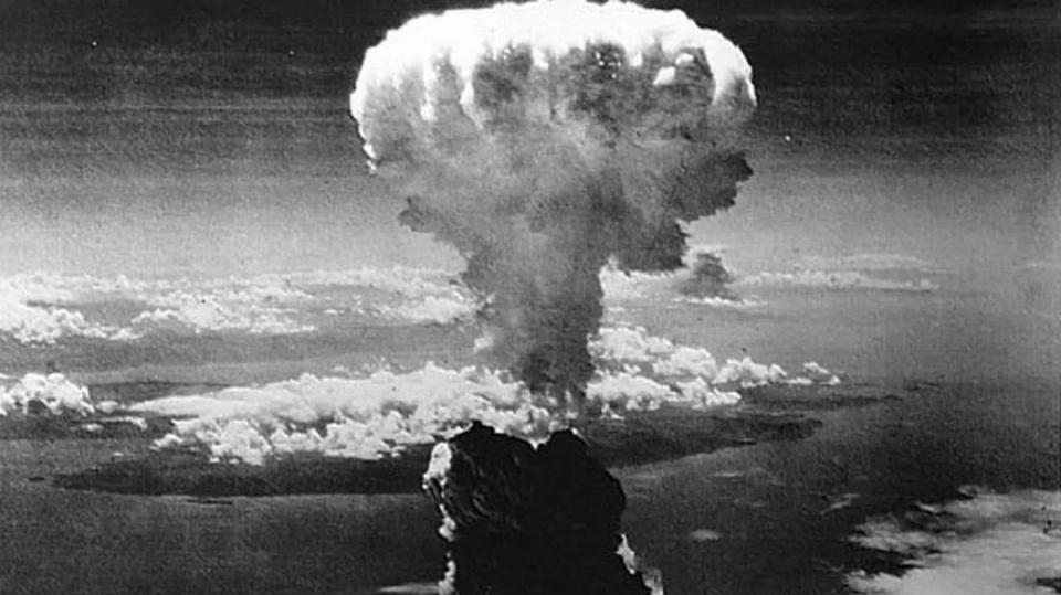 中国第一枚原子弹试爆成功,美国却说中国核试验的是一枚钚弹?|原子弹|苏联|导弹_新浪新闻