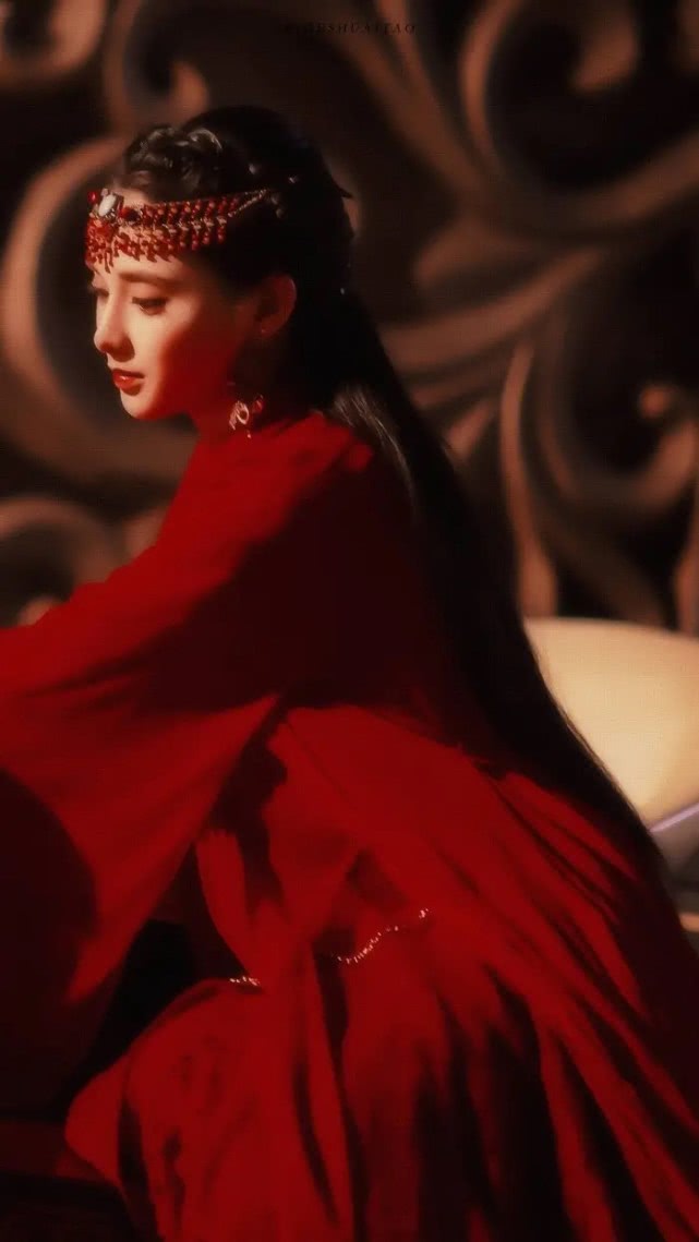 东宫女主小枫不算很美剧中这个角色穿上红衣才是倾国倾城