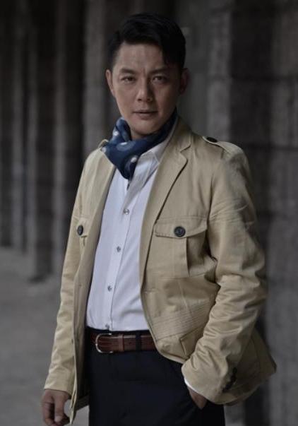 进入戏剧学院之后,付鹏程和徐峥是同寝室的室友,两人的关系也特别的好