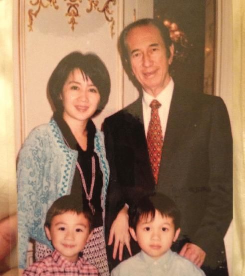 何鸿燊四姨太年轻时"美若天仙"?看到旧照后无法反驳!