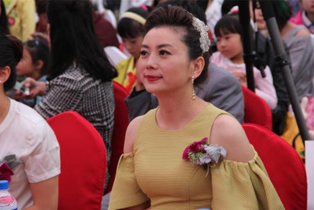 网曝朱军妻子公司拖欠工资,各种踢皮球,仲裁也没有下文