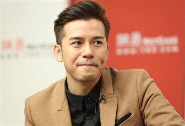 tvb小生时隔4年重回娘家拍剧 视女友为对的人:随时会结婚