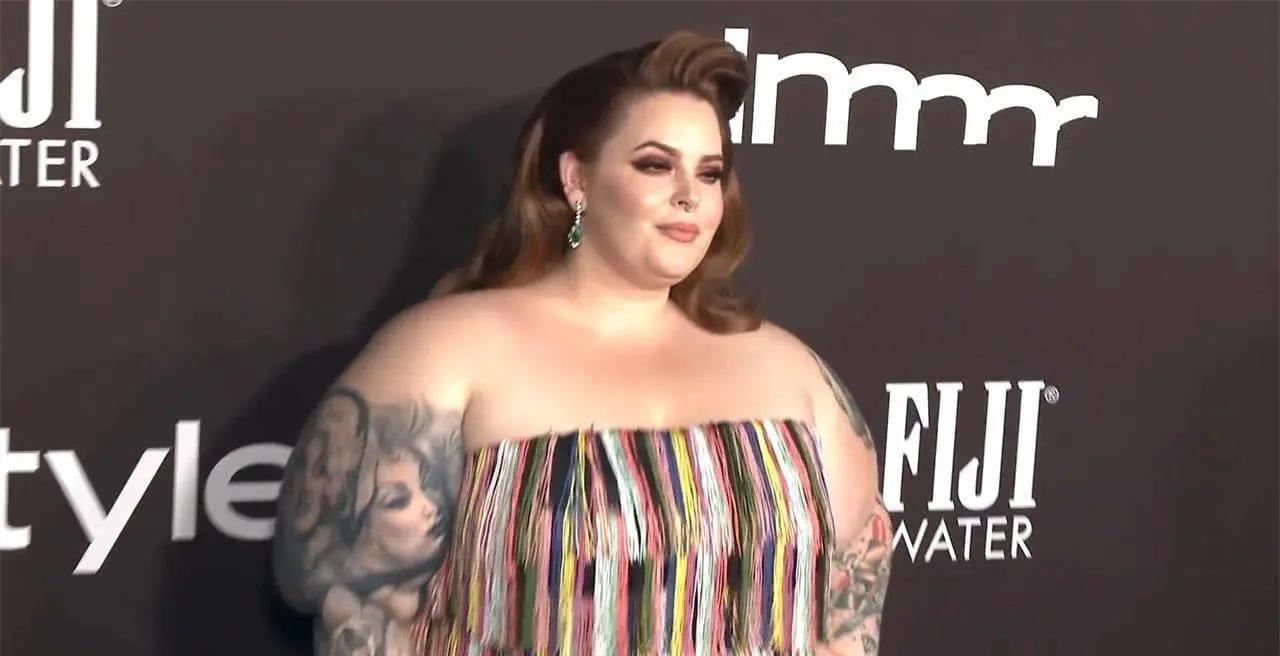 世界上最胖的女模特,脱下外套的那一刻,现场的观众沸腾了