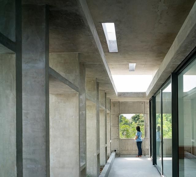 借鉴勒·柯布西耶的昌迪加尔三代之家:1065号住宅