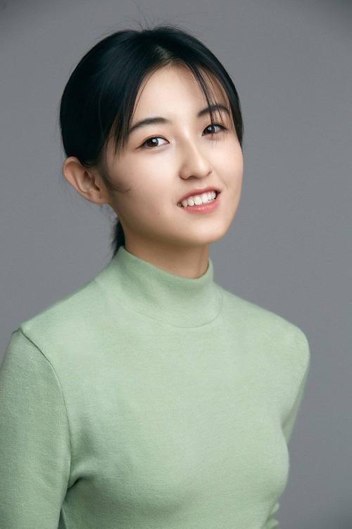河南最美的9位女星,张子枫张檬上榜,最后一位当之无愧