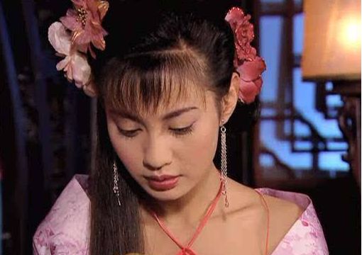 她饰演的角色是90后心中的阴影如果你没看过只能说你不是90后