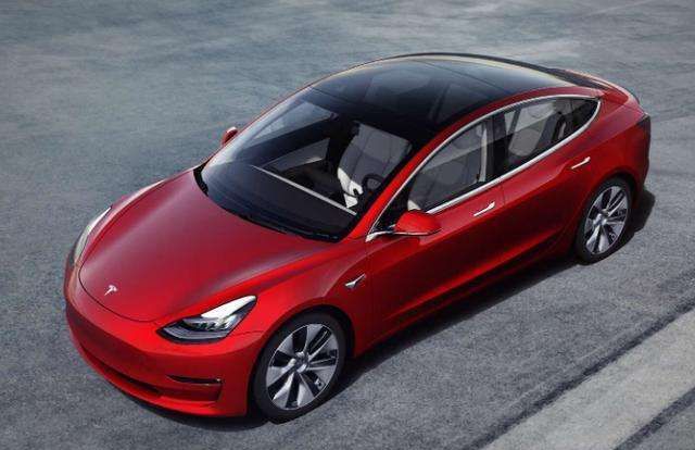 宝马3系和特斯拉Model 3，谁更值得你花30万？