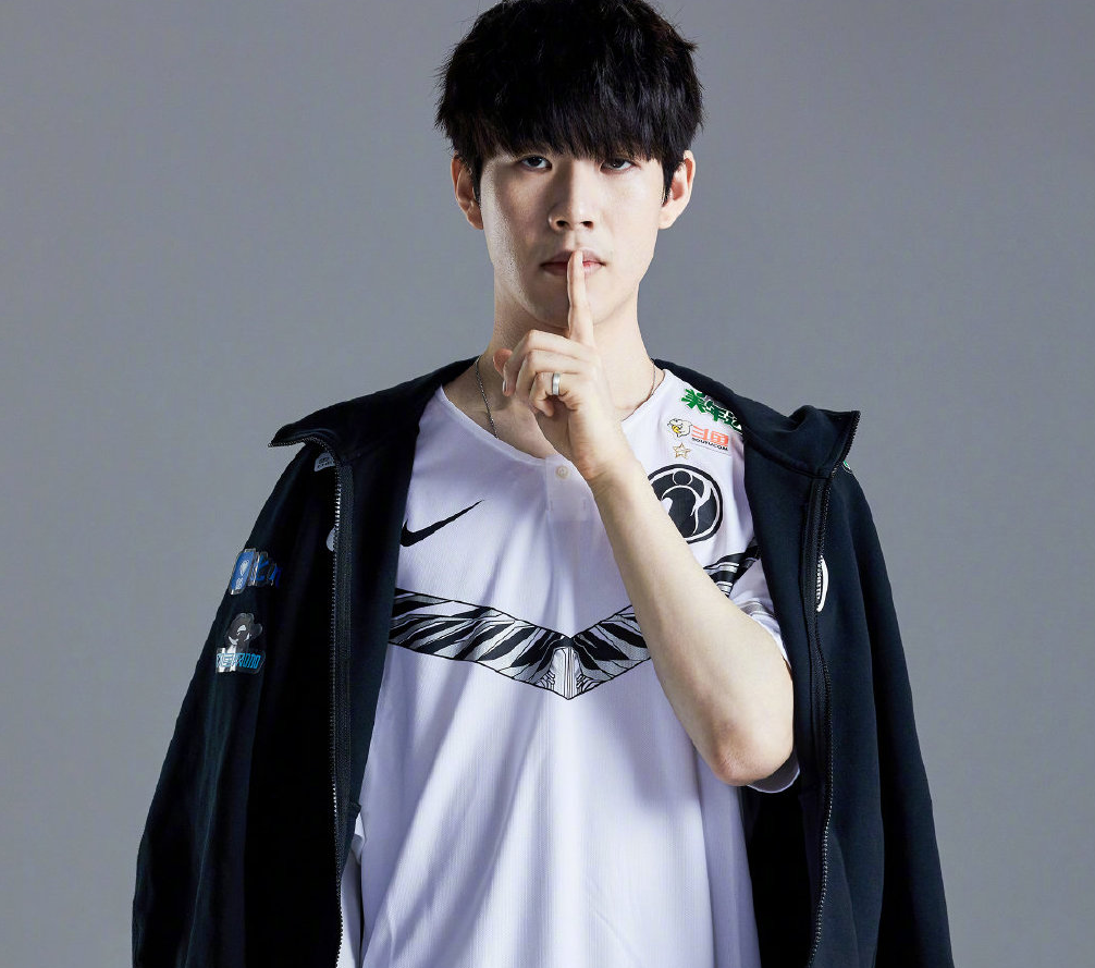 lpl新版选手实力图来了,theshy成"反向真神",fpx全