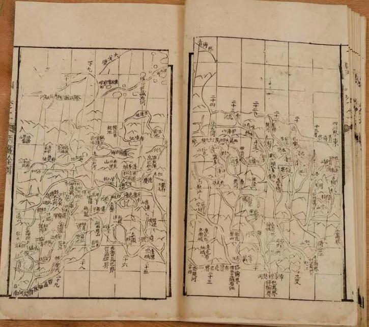 正文    上图_ 清刻本《西藏图考》黄沛翘编,韩铣等绘图   清人对于