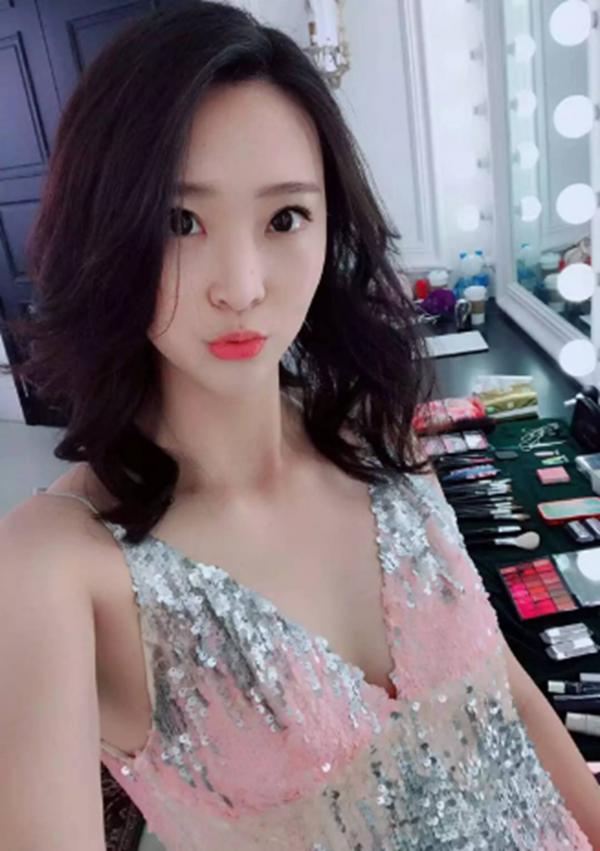 女排前国手与跳高名将一同现身,俊男靓女cp感十足|张国伟|惠若琪|跳高