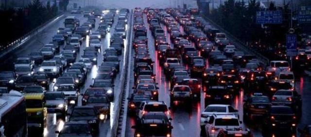 中国这3座堵车严重的城市，上下班高峰期，开车还没走路快