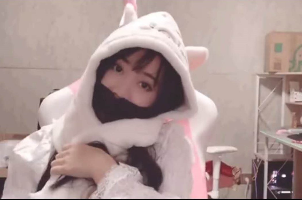 又开始了小团团反击呆妹声音和长相不符有些人就是虚的