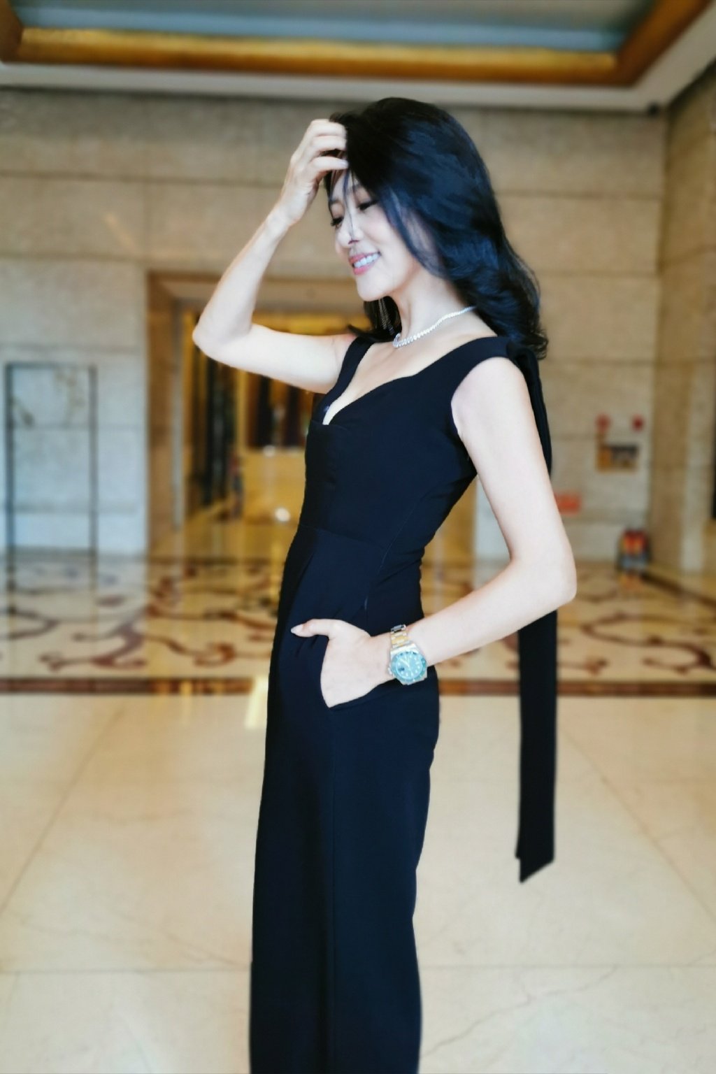 李慧珍堪比一线超模一频一动之间充满高级感气质看上去极佳