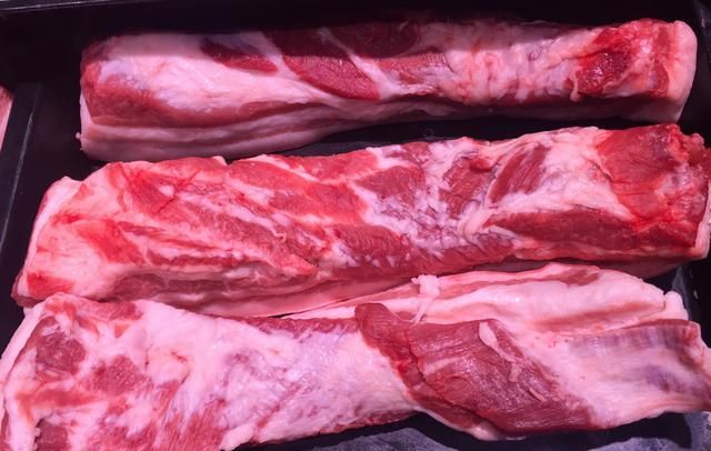 杀猪20年的老师傅说出如何挑选猪肉学会了你就是猪肉行家