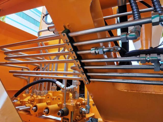 小吊车液压系统不正常怎么办?