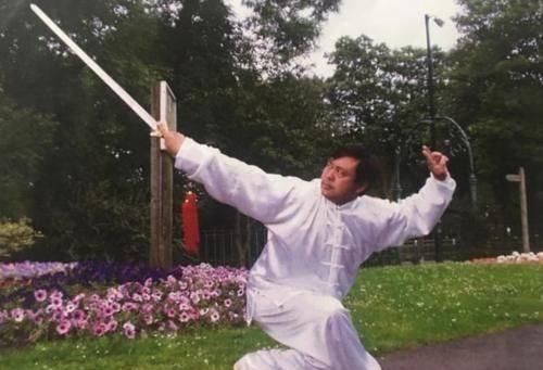 太极大师马保国究竟会不会武术?能力如何?专家:赶不上余昌华