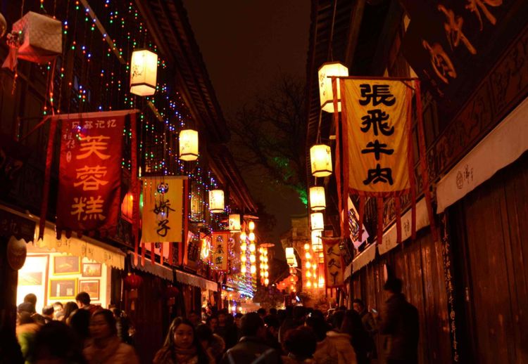 成都清朝就存在的古街,随处可见老成都的文化,为何游客却不买账